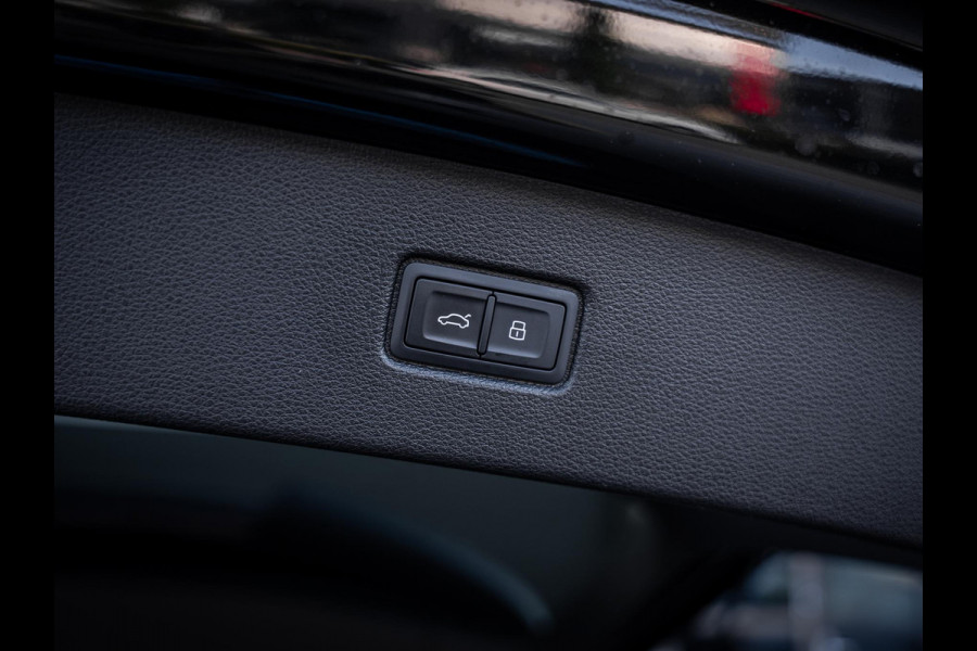 Audi Q7 60 TFSI e quattro Pro Line S Competition 490PK - Carbon l Pano l Trekhaak l RS seat