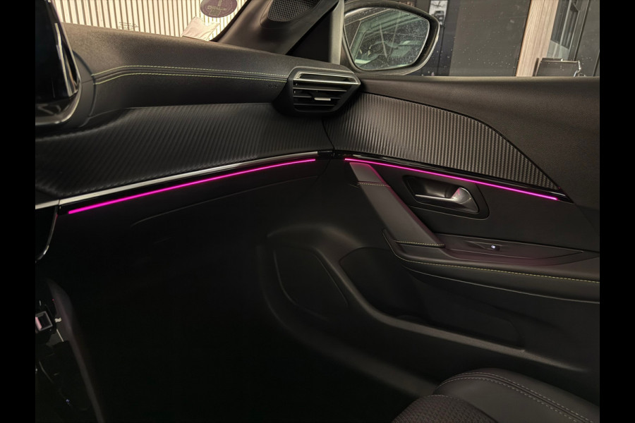 Peugeot 208 GT 1.2 PureTech|3x GT|KEYLESS|CAMERA 360|DIGITAL 3D DASH|STOELVERW|SFEERVERL|HALF LEDER|CARPLAY