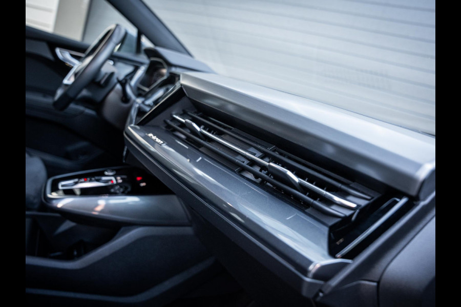 Audi Q4 e-tron 45 S Edition 82 kWh 3x S-Line l RS stoel l Elek. Stoel l ACC