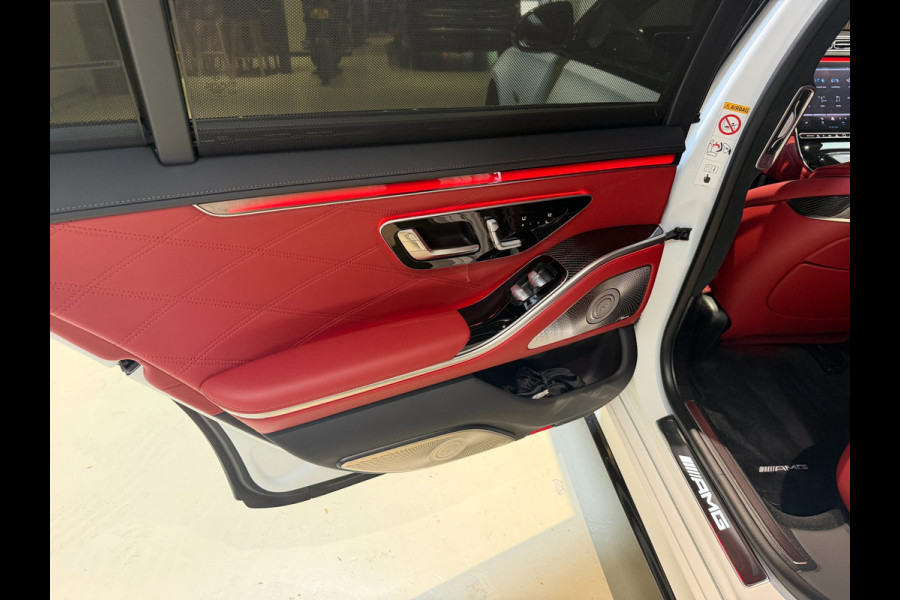 Mercedes-Benz S-Klasse AMG 63 S E Performance|Pano|HUD|Keyless|360|4D Burmester|Massage|Matrix|Chauffeurspakket|Carbon