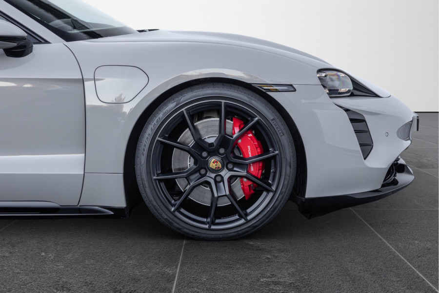 Porsche Taycan Sport Turismo GTS 93 kWh 598pk Pano 4-wielsturing HuD 21'' Luchtv. PPF