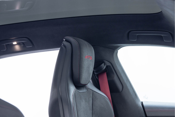 Porsche Taycan Sport Turismo GTS 93 kWh 598pk Pano 4-wielsturing HuD 21'' Luchtv. PPF