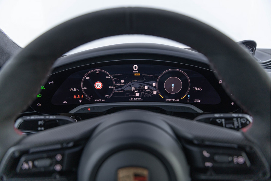 Porsche Taycan Sport Turismo GTS 93 kWh 598pk Pano 4-wielsturing HuD 21'' Luchtv. PPF