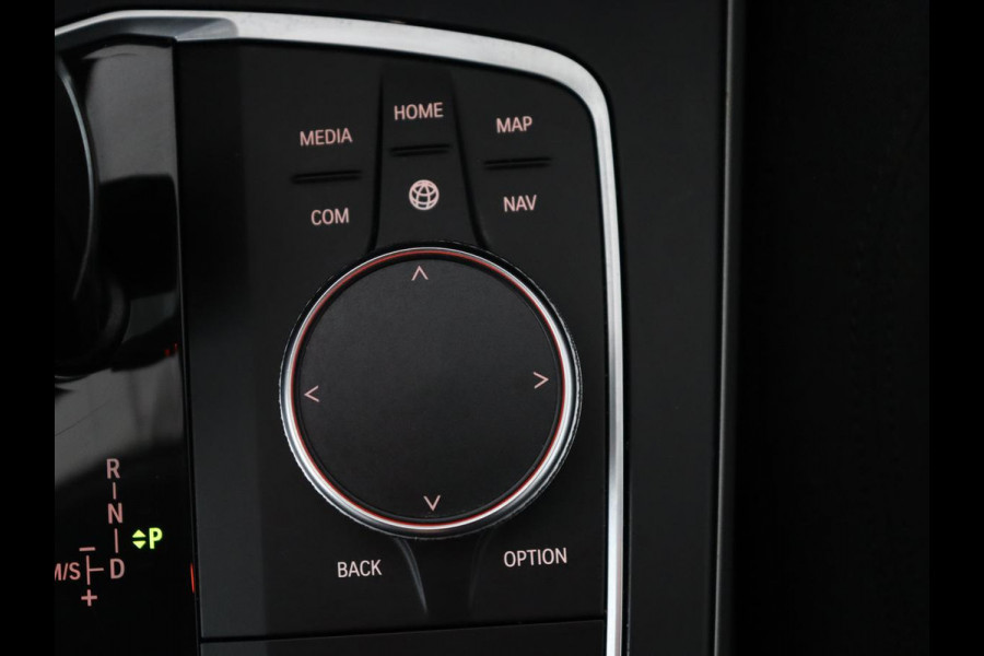BMW 2 Serie Gran Coupé 218i | Apple Carplay | LED | Navigatie | Parkeerhulp |