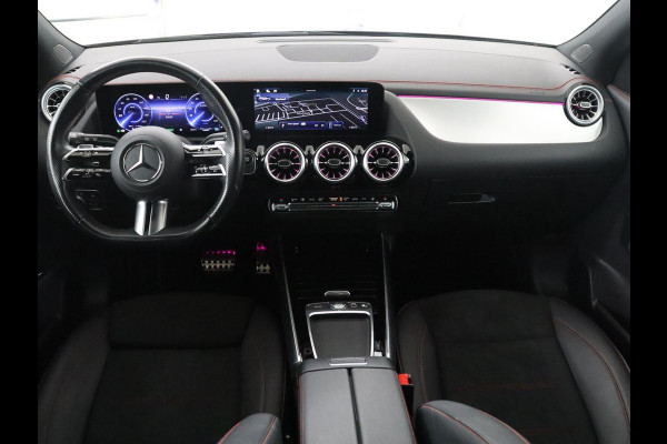 Mercedes-Benz EQA 250+ AMG Line 71 kWh SOH 98,5% | Trekhaak | LED | Stoelverwarming | Apple Carplay | Pano.Dak | Camera |