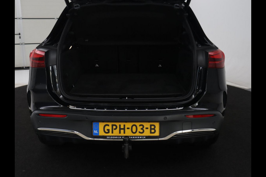 Mercedes-Benz EQA 250+ AMG Line 71 kWh SOH 98,5% | Trekhaak | LED | Stoelverwarming | Apple Carplay | Pano.Dak | Camera |