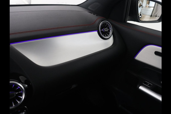 Mercedes-Benz EQA 250+ AMG Line 71 kWh SOH 98,5% | Trekhaak | LED | Stoelverwarming | Apple Carplay | Pano.Dak | Camera |