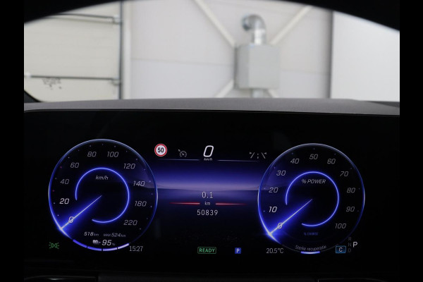 Mercedes-Benz EQA 250+ AMG Line 71 kWh SOH 98,5% | Trekhaak | LED | Stoelverwarming | Apple Carplay | Pano.Dak | Camera |