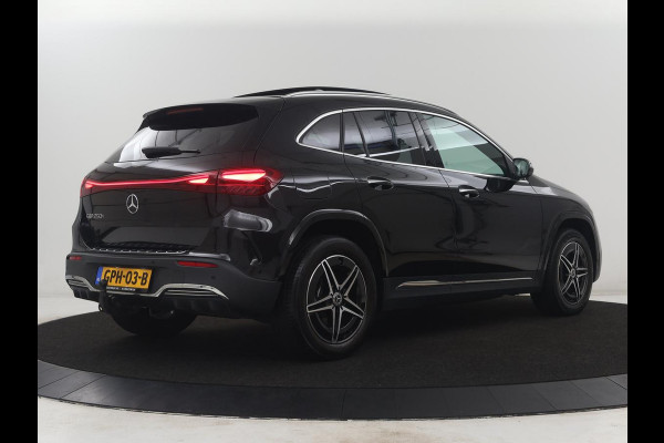 Mercedes-Benz EQA 250+ AMG Line 71 kWh SOH 98,5% | Trekhaak | LED | Stoelverwarming | Apple Carplay | Pano.Dak | Camera |