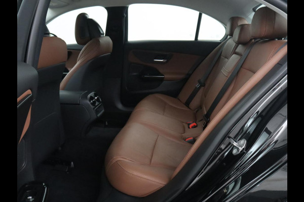 Mercedes-Benz C-Klasse 200 Launch Edition Business Line | LED | Navigatie | Stoelverwarming | Leder |
