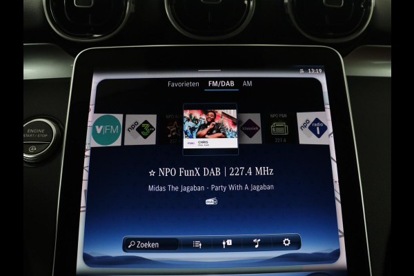 Mercedes-Benz C-Klasse 200 Launch Edition Business Line | LED | Navigatie | Stoelverwarming | Leder |