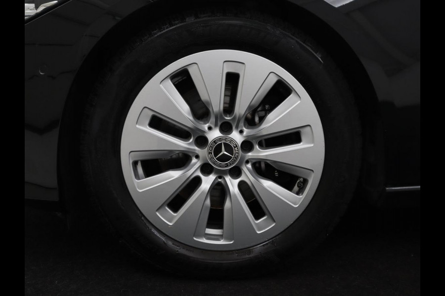 Mercedes-Benz C-Klasse 200 Launch Edition Business Line | LED | Navigatie | Stoelverwarming | Leder |