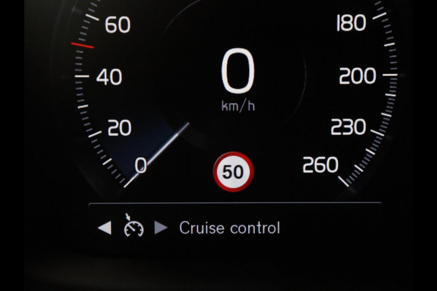 Volvo V60 2.0 T8 Twin Engine AWD R-Design | Apple Carplay | LED | Navigatie |