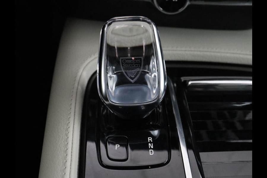 Volvo V60 2.0 T8 Twin Engine AWD R-Design | Apple Carplay | LED | Navigatie |