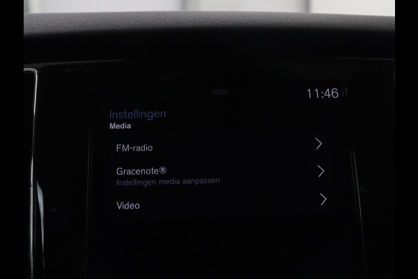 Volvo V60 2.0 T8 Twin Engine AWD R-Design | Apple Carplay | LED | Navigatie |