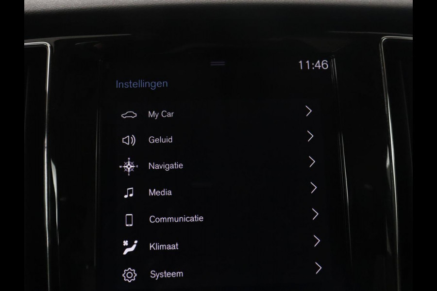 Volvo V60 2.0 T8 Twin Engine AWD R-Design | Apple Carplay | LED | Navigatie |