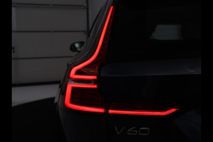 Volvo V60 2.0 T8 Twin Engine AWD R-Design | Apple Carplay | LED | Navigatie |