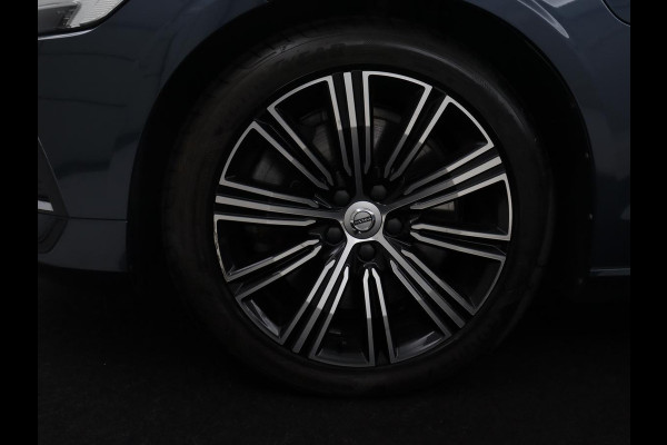Volvo V60 2.0 T8 Twin Engine AWD R-Design | Apple Carplay | LED | Navigatie |