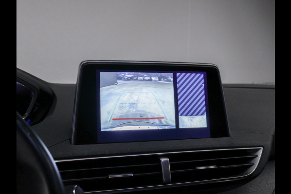 Peugeot 5008 1.2 PureTech Executive (APPLE CARPLAY,NAVI,LED,CRUISE,CROSS,CAMERA,360 VIEW,CLIMATE,GETINT,SPORTSTOELEN,NETTESTAAT)