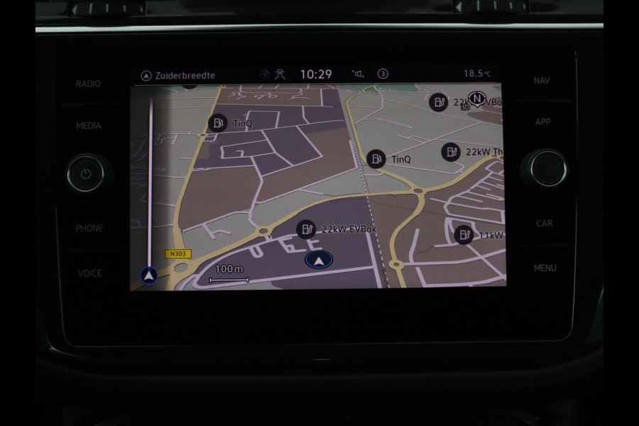 Volkswagen Tiguan 1.5 eHybrid Edition 20 SOH 93,3 % | R-Line | Trekhaak | LED | Camera | Apple Carplay |