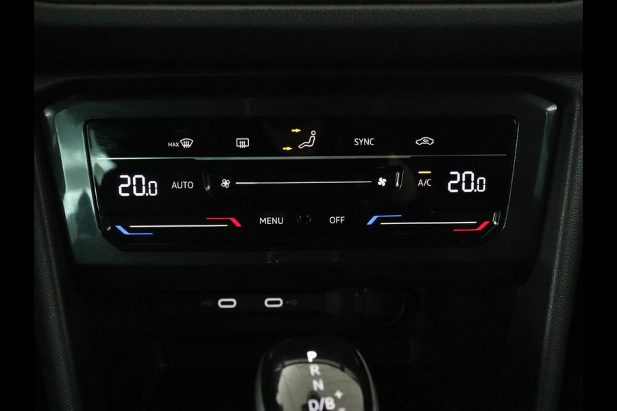 Volkswagen Tiguan 1.5 eHybrid Edition 20 SOH 93,3 % | R-Line | Trekhaak | LED | Camera | Apple Carplay |