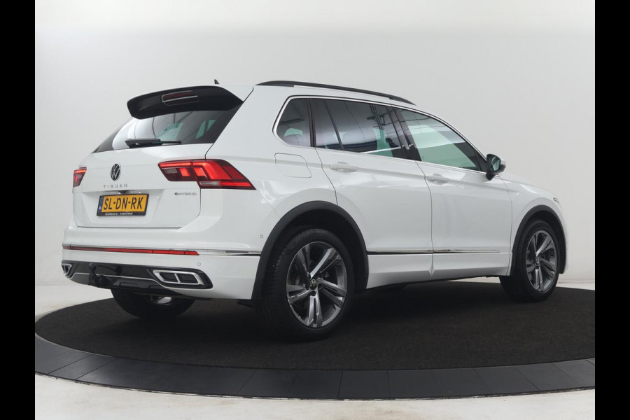Volkswagen Tiguan 1.5 eHybrid Edition 20 SOH 93,3 % | R-Line | Trekhaak | LED | Camera | Apple Carplay |