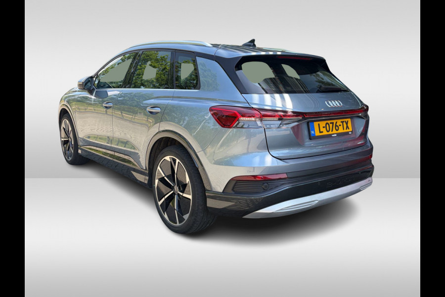 Audi Q4 e-tron 40 Launch edition Advanced Plus 77 kWh / Trekhaak / Panoramadak / Camera / Sonos Audio / Keyless / 21'' / Matrix LED / Stoelverwarming / Dodehoek / DAB / ACC