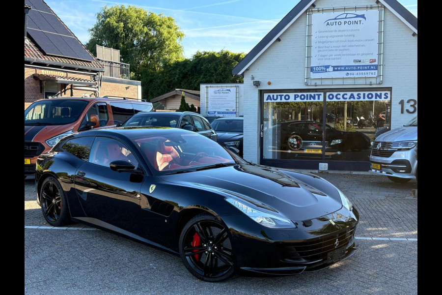 Ferrari GTC4Lusso 6.3 V12 690PK 4WD/PANO/CARBON/P-DISPLAY/LIFT