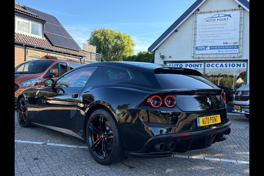 Ferrari GTC4Lusso 6.3 V12 690PK 4WD/PANO/CARBON/P-DISPLAY/LIFT