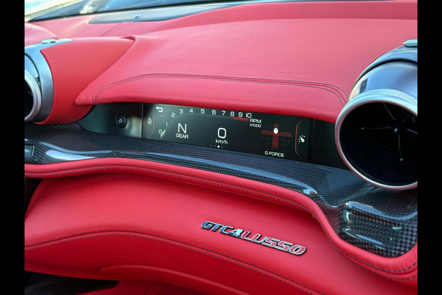 Ferrari GTC4Lusso 6.3 V12 690PK 4WD/PANO/CARBON/P-DISPLAY/LIFT