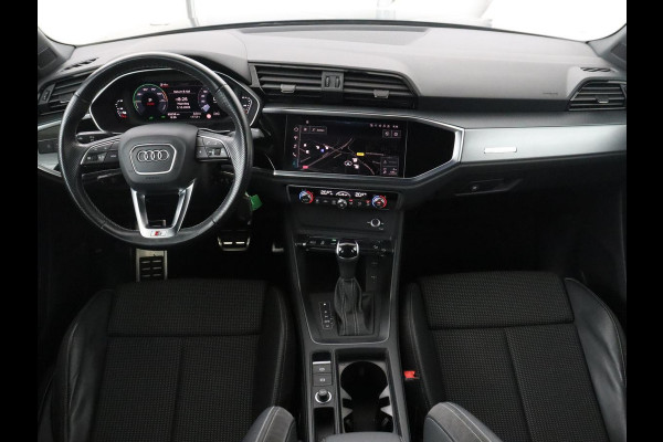 Audi Q3 45 TFSI e S edition SOH 94,1% | S-Line | Navigatie | Parkeerhulp | LED |
