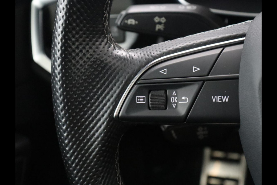 Audi Q3 45 TFSI e S edition SOH 94,1% | S-Line | Navigatie | Parkeerhulp | LED |