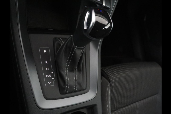 Audi Q3 45 TFSI e S edition SOH 94,1% | S-Line | Navigatie | Parkeerhulp | LED |