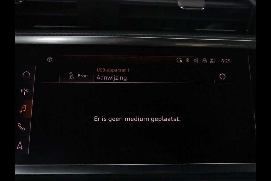 Audi Q3 45 TFSI e S edition SOH 94,1% | S-Line | Navigatie | Parkeerhulp | LED |