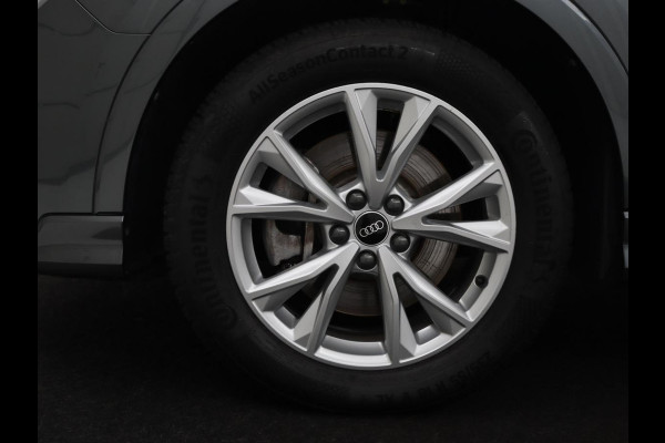 Audi Q3 45 TFSI e S edition SOH 94,1% | S-Line | Navigatie | Parkeerhulp | LED |