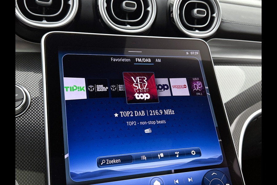Mercedes-Benz C-Klasse Estate 300 e AMG Plug-In Hybride AMG Line | Premium Plus | Night Pakket | Panorama Schuif-Kanteldak | Alarm | Inclusief 24 maanden MB Certified garantie voor Europa.