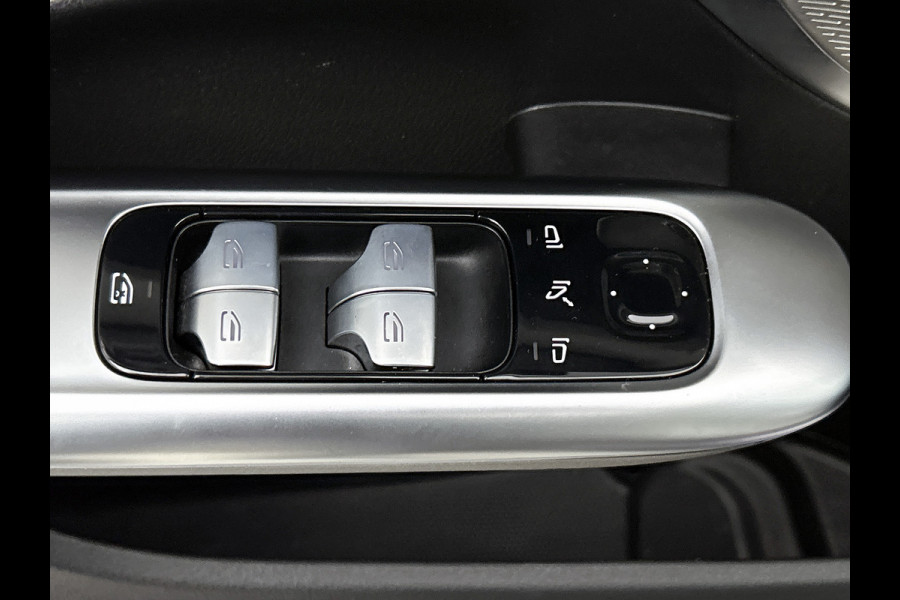Mercedes-Benz C-Klasse Estate 300 e AMG Plug-In Hybride AMG Line | Premium Plus | Night Pakket | Panorama Schuif-Kanteldak | Alarm | Inclusief 24 maanden MB Certified garantie voor Europa.