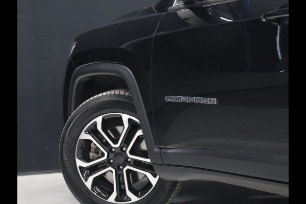 Jeep Compass 4xe 190 Plug-in Hybrid Electric Limited Lease Ed. 4WD [TREKHAAK, STUURVERWARMING, STOELVERWARMING, ADAPTIEVE RIJMODUS, CAMERA, PARKEER ASSISTENT, ADAPTIVE CRUISE, PDC V+A, DIGITAL DASH, BLUETOOTH, CLIMATE, NIEUWSTAAT]