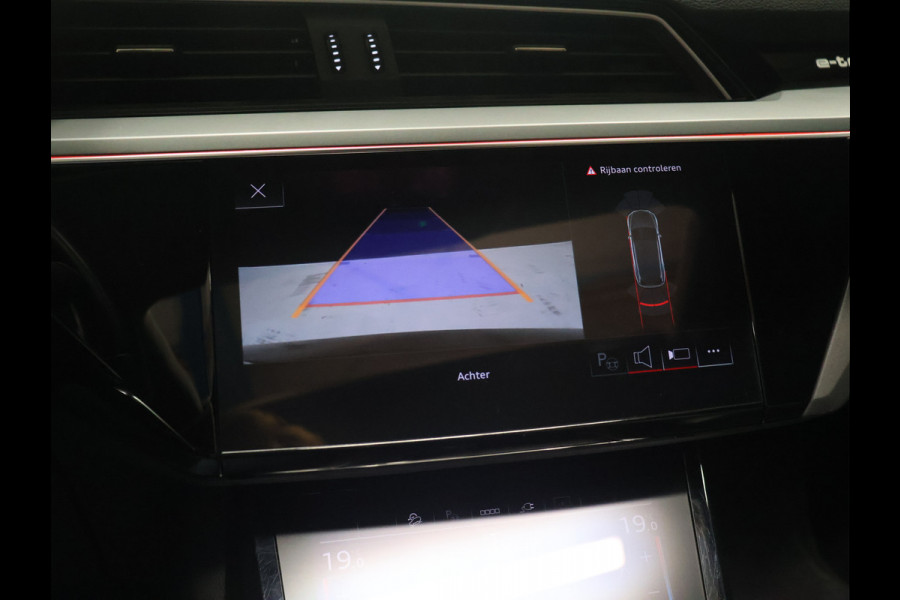 Audi e-tron 55 quattro edition 95 kWh [SCHUIFKANTELDAK, APPLE CARPLAY, ANDROID AUTO, CRUISE CONTROL, STOELVERWARMING, ACHTERUITRIJCAMERA, ELEK. ACHTERKLEP, PDC V+A, CLIMATE, NAVIGATIE, NIEUWSTAAT]