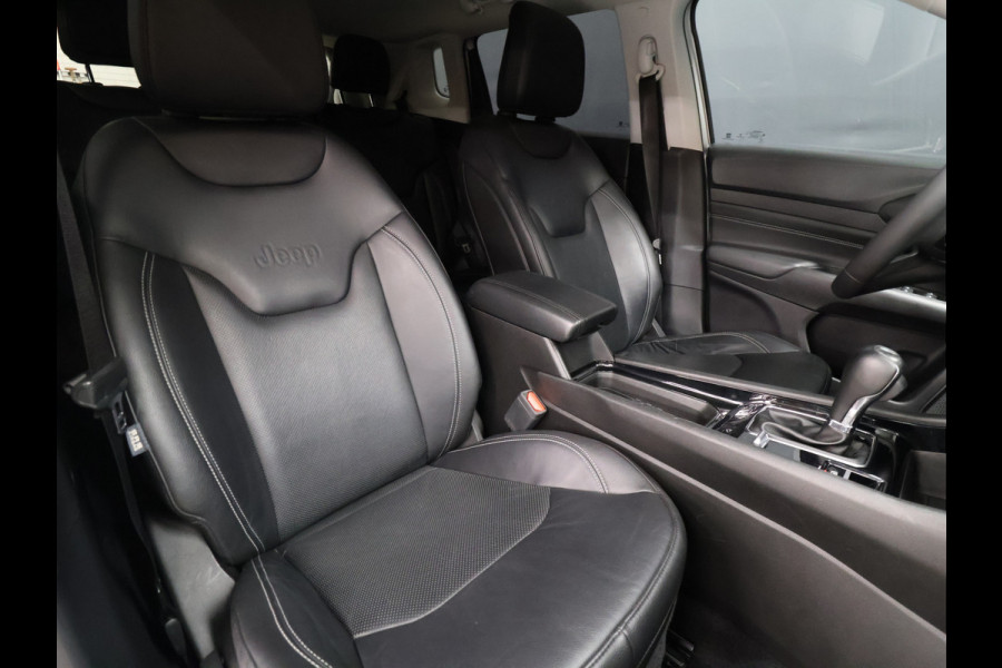 Jeep Compass 4xe 240 Plug-in Hybrid Electric S 4WD [APPLE CARPLAY, ANDROID, ELEKTRISCH VERSTELBARE STOELEN, ACHTERUITRIJCAMERA, CRUISE, PDC V+A, CLIMATE, DIGITAL DASH]