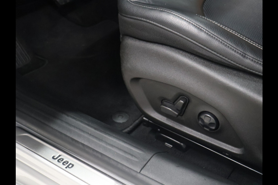 Jeep Compass 4xe 240 Plug-in Hybrid Electric S 4WD [APPLE CARPLAY, ANDROID, ELEKTRISCH VERSTELBARE STOELEN, ACHTERUITRIJCAMERA, CRUISE, PDC V+A, CLIMATE, DIGITAL DASH]