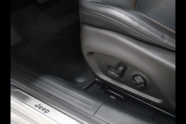 Jeep Compass 4xe 240 Plug-in Hybrid Electric S 4WD [APPLE CARPLAY, ANDROID, ELEKTRISCH VERSTELBARE STOELEN, ACHTERUITRIJCAMERA, CRUISE, PDC V+A, CLIMATE, DIGITAL DASH]
