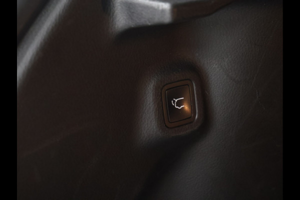 Jeep Compass 4xe 240 Plug-in Hybrid Electric S 4WD [APPLE CARPLAY, ANDROID, ELEKTRISCH VERSTELBARE STOELEN, ACHTERUITRIJCAMERA, CRUISE, PDC V+A, CLIMATE, DIGITAL DASH]