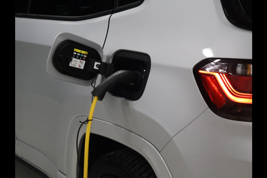 Jeep Compass 4xe 240 Plug-in Hybrid Electric S 4WD [APPLE CARPLAY, ANDROID, ELEKTRISCH VERSTELBARE STOELEN, ACHTERUITRIJCAMERA, CRUISE, PDC V+A, CLIMATE, DIGITAL DASH]