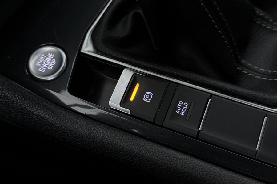 Volkswagen Tiguan 1.5 TSI R-Line Business+ (STOELVERWARMING, CRUISE ADAPTIEF, DIGITALE COCKPIT)