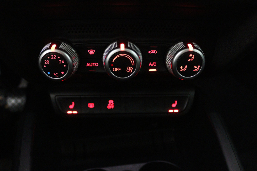 Audi A1 Sportback 1.0 TFSI Advance Sport (PANORAMADAK, STOELVERWARMING, NAVIGATIE)