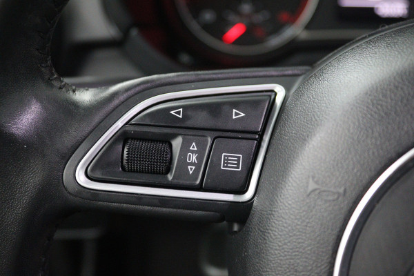 Audi A1 Sportback 1.0 TFSI Advance Sport (PANORAMADAK, STOELVERWARMING, NAVIGATIE)