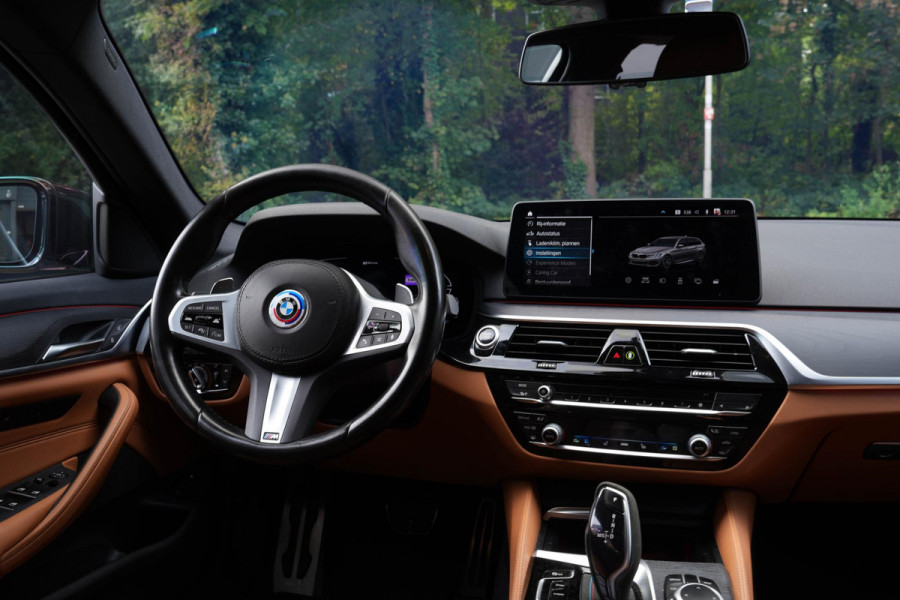 BMW 5 Serie Touring 530e Business Edition Plus |360 Camera|Laser|Elek. Stoelen|HUD|Ambient|