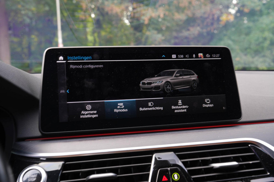 BMW 5 Serie Touring 530e Business Edition Plus |360 Camera|Laser|Elek. Stoelen|HUD|Ambient|