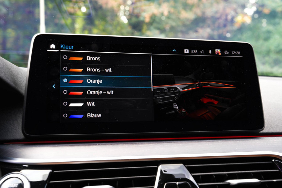 BMW 5 Serie Touring 530e Business Edition Plus |360 Camera|Laser|Elek. Stoelen|HUD|Ambient|